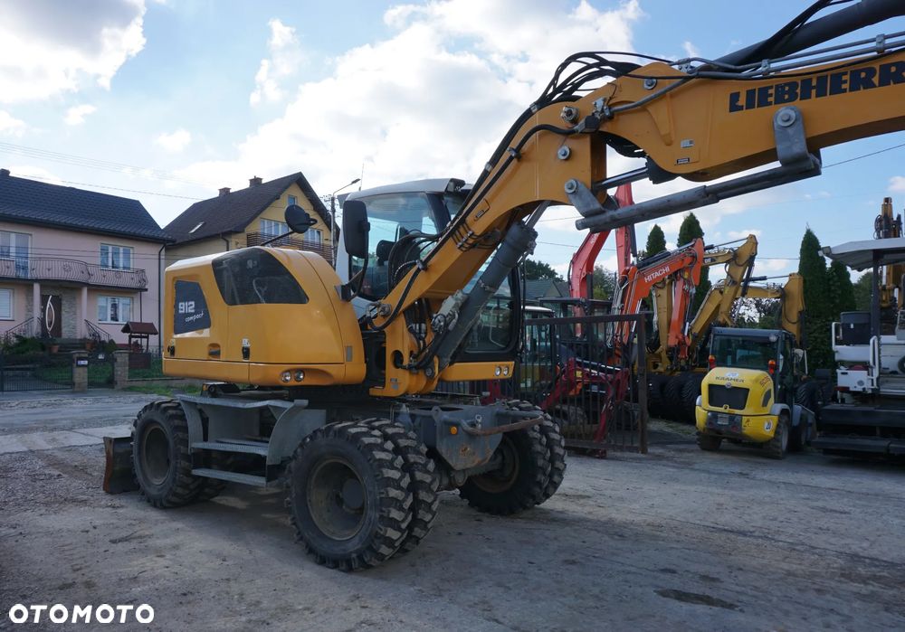 Liebherr A 912 - 4