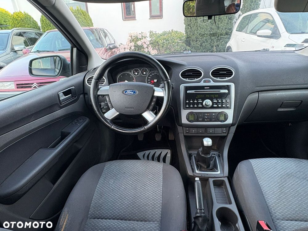 Ford Focus 1.6 TDCi DPF Style - 17