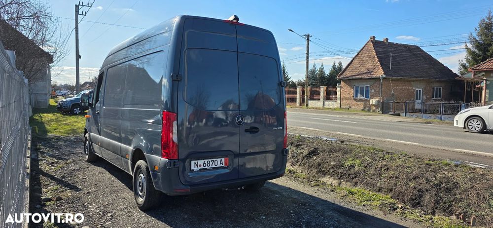 Mercedes-Benz Sprinter - 4