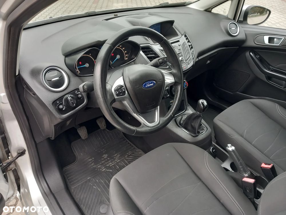 Ford Fiesta 1.5 TDCi SYNC Edition - 20