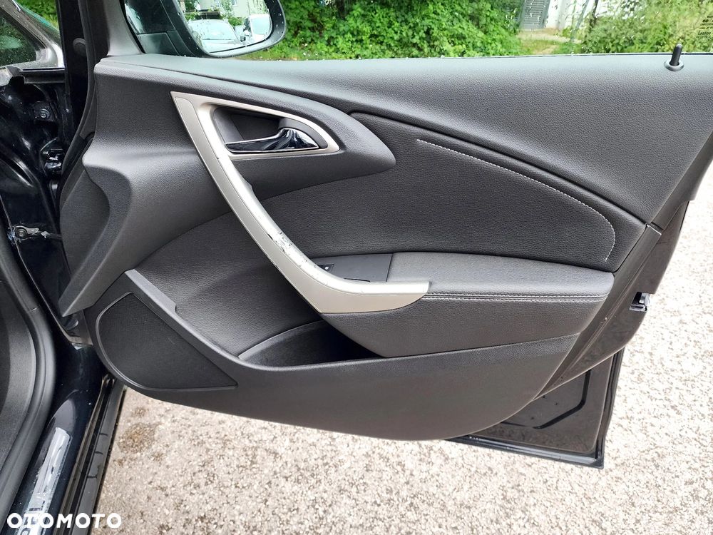 Opel Astra 1.4 Turbo 150 Jahre - 37