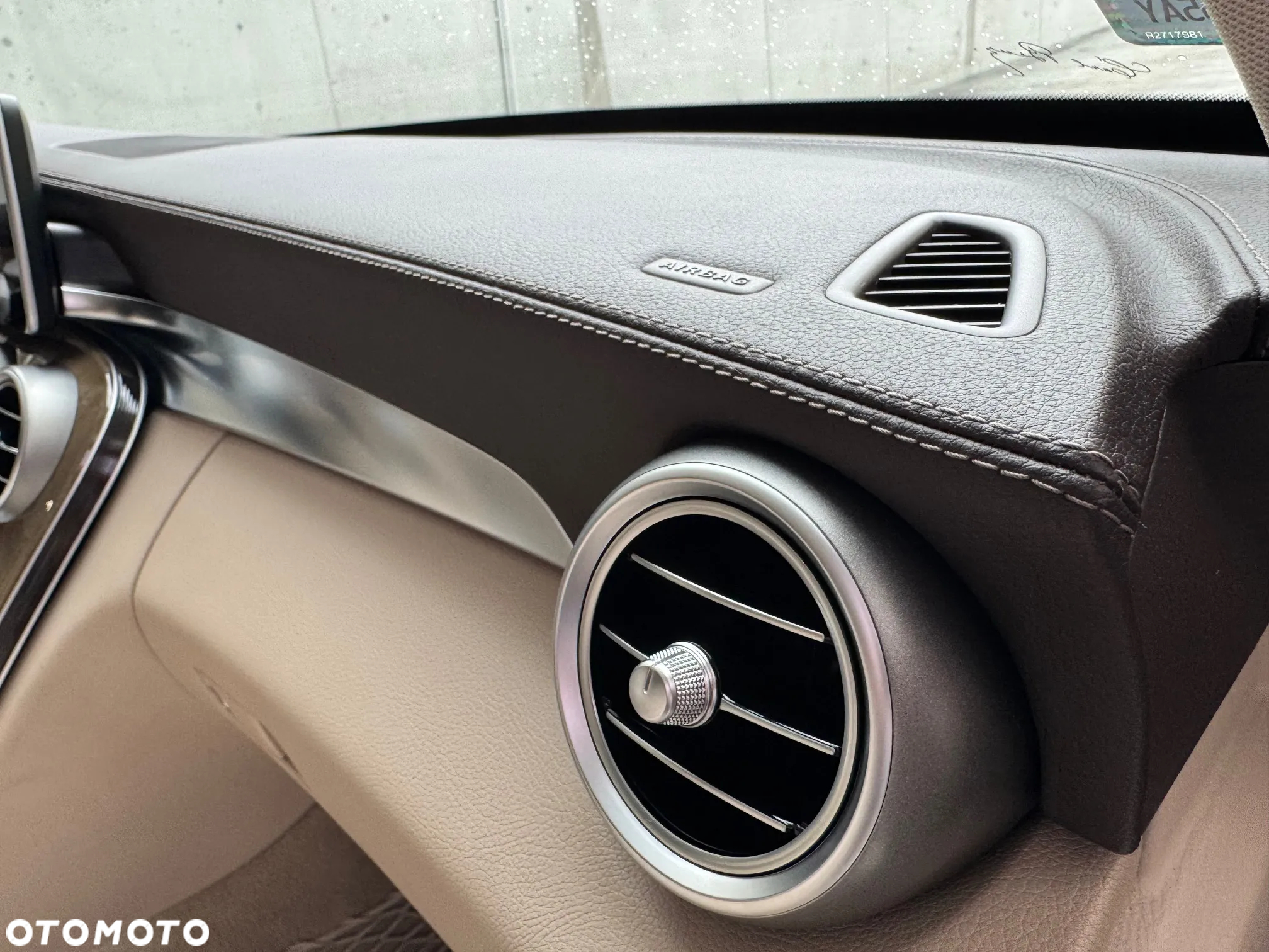 Mercedes-Benz Klasa C 250 7G-TRONIC - 21