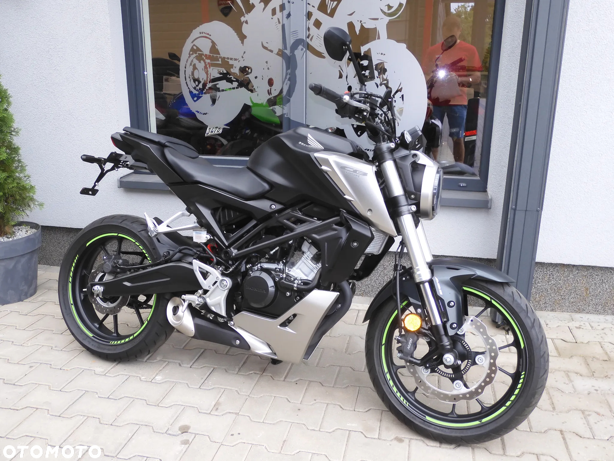Honda CB - 2
