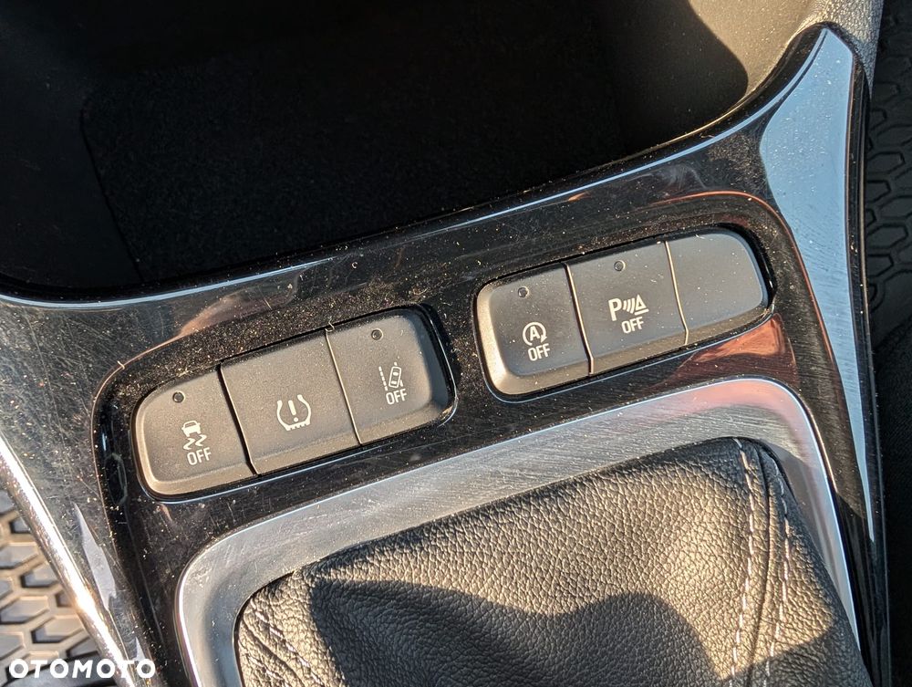 Opel Crossland X - 16