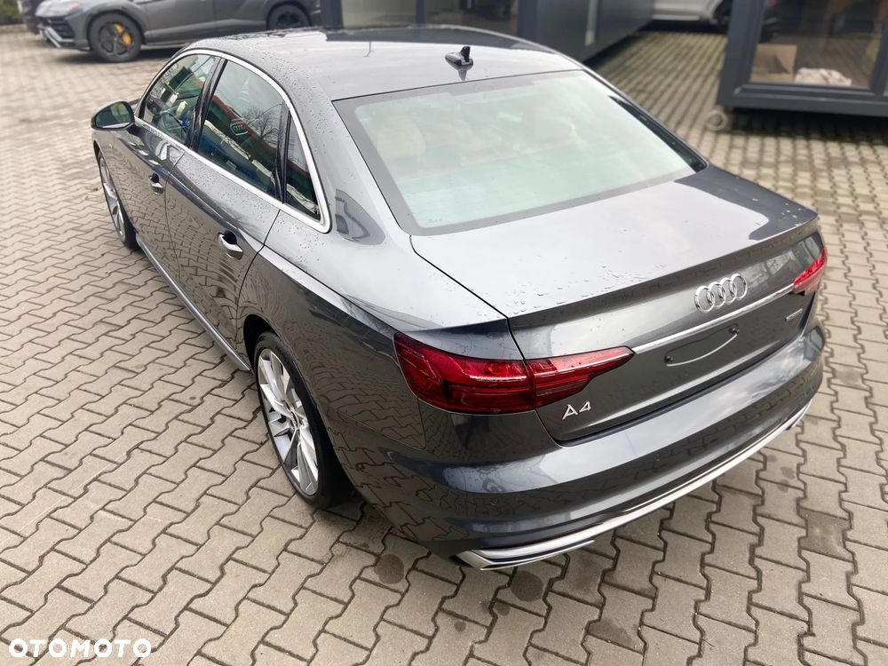 Audi A4 45 TFSI quattro S tronic S line - 11