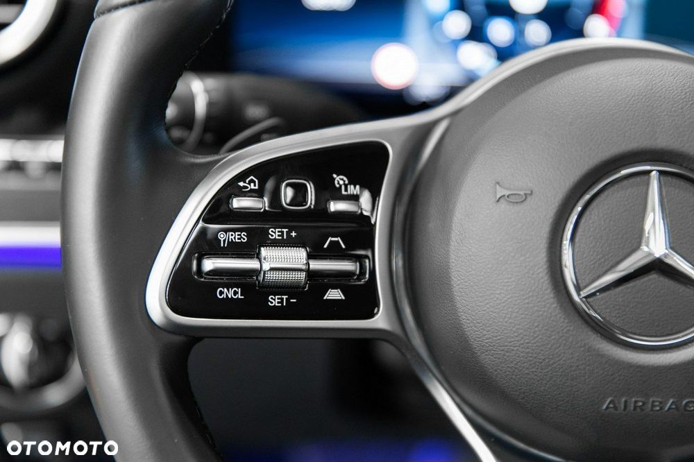 Mercedes-Benz Klasa E - 27