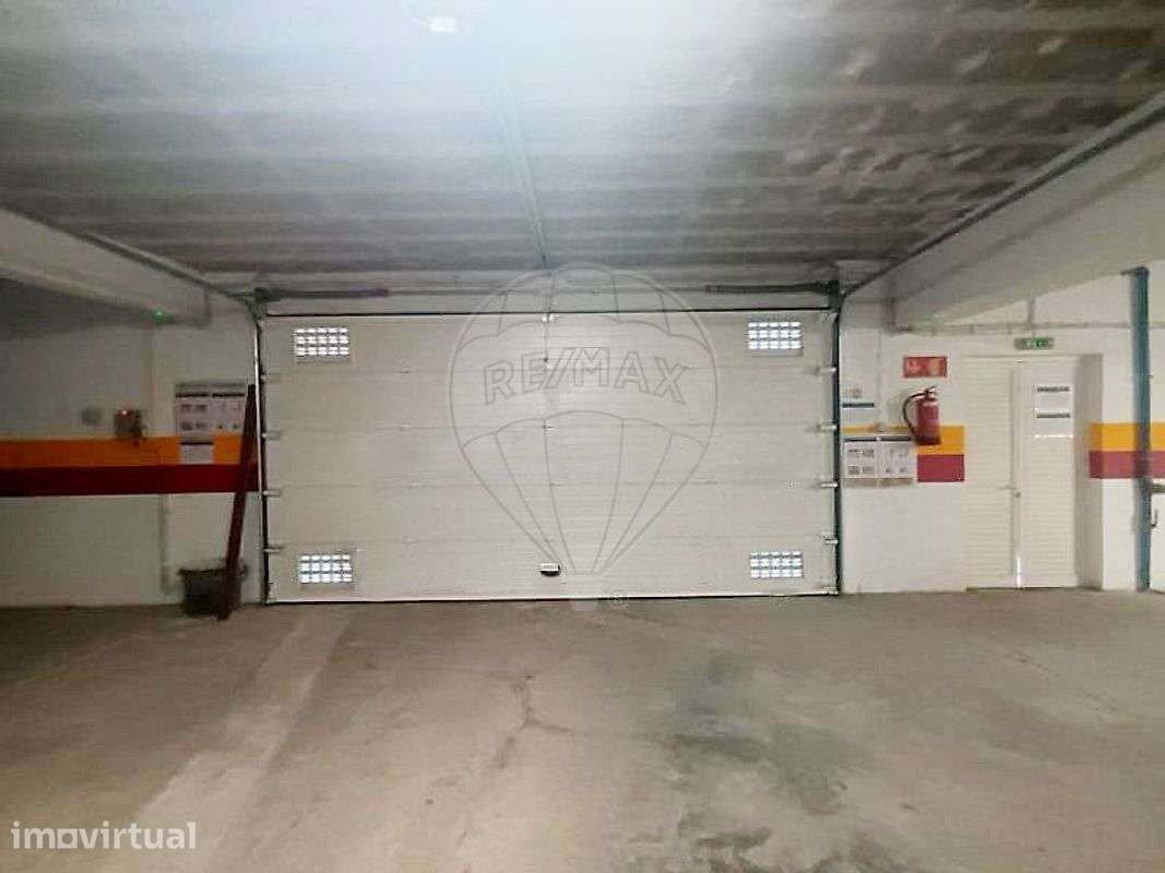 Garagem  para venda - Grande imagem: 2/9