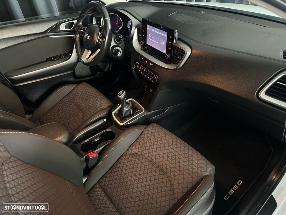 Kia Ceed 1.0 T-GDI TX - 21