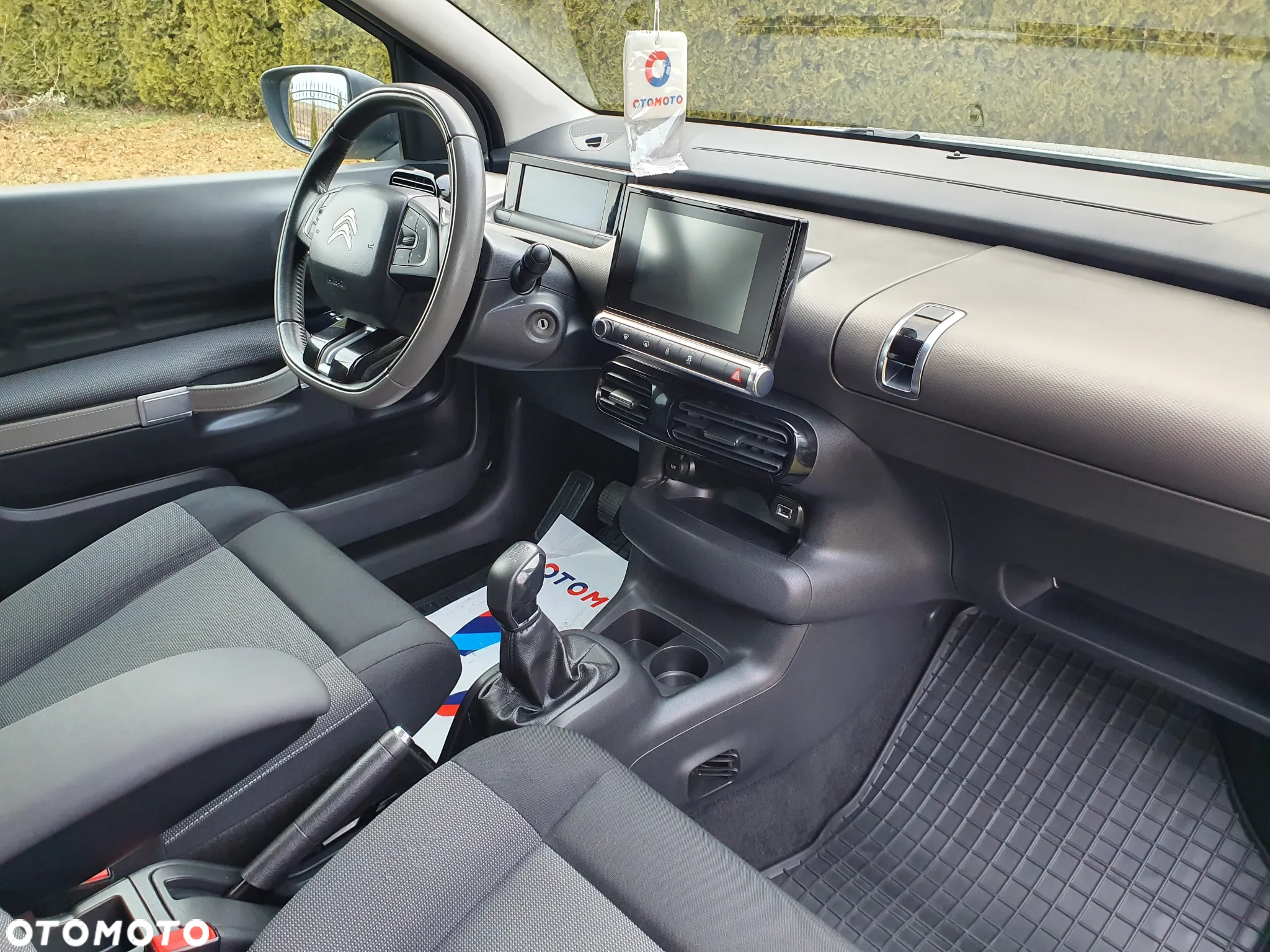 Citroën C4 Cactus 1.2 PureTech Shine S&S - 16