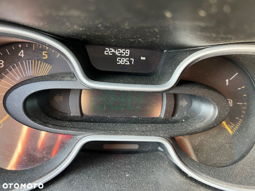 Renault Trafic - 15