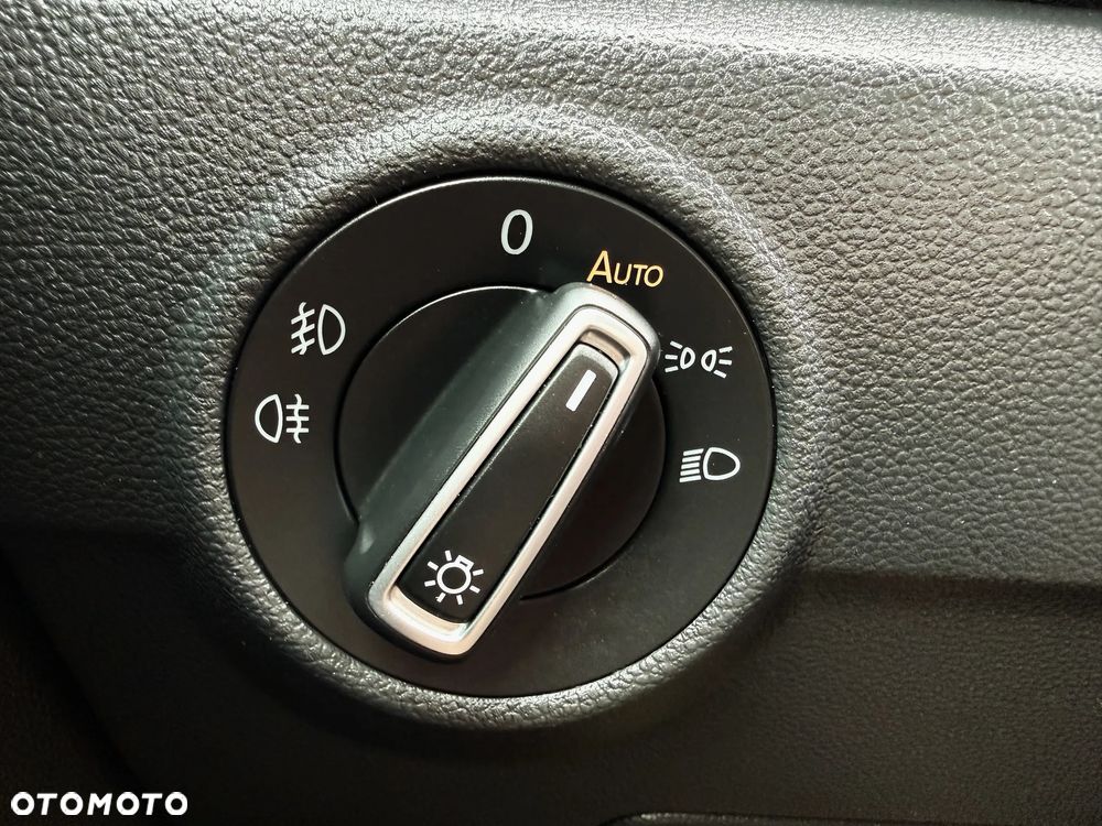 Volkswagen T-Roc 1.6 TDI SCR Style - 32
