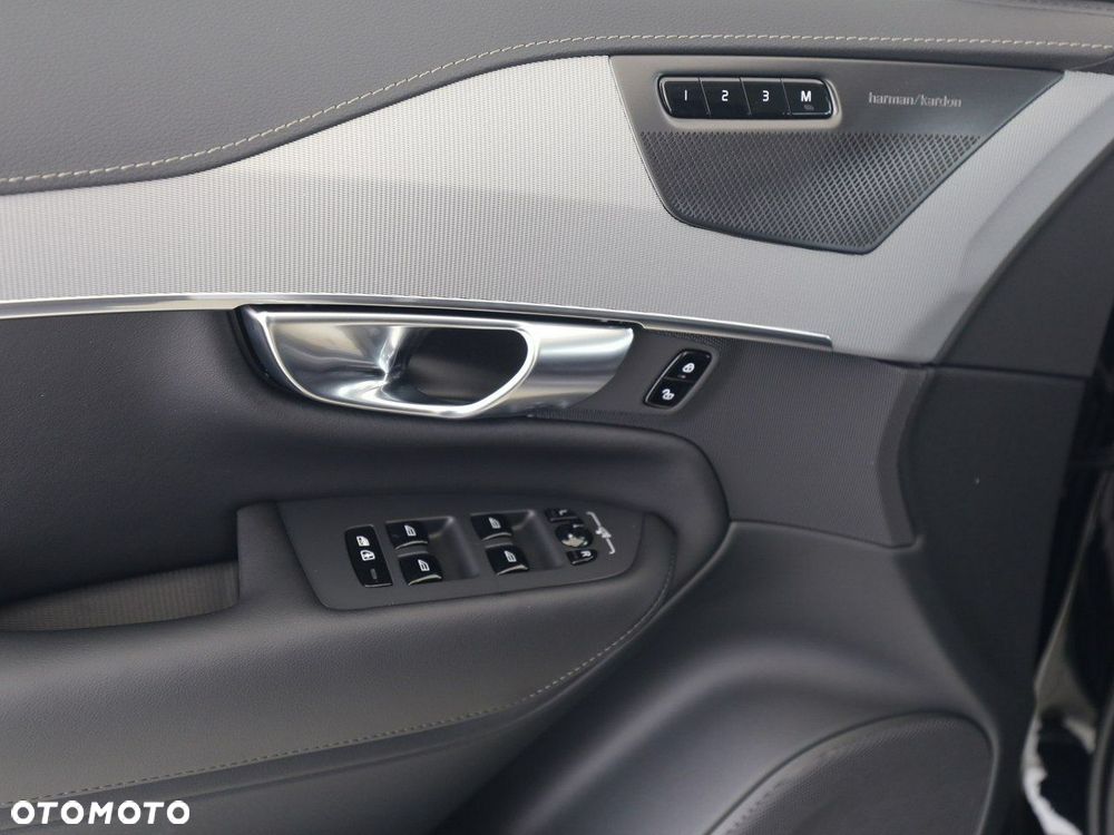 Volvo XC 90 - 13