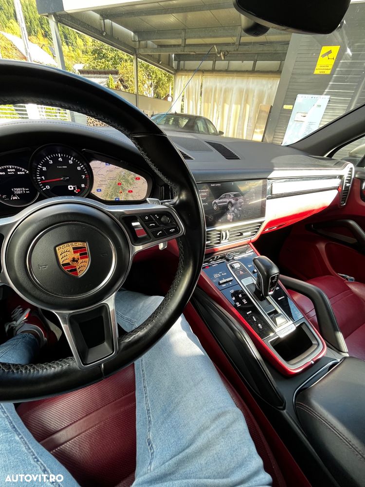 Porsche Cayenne Tiptronic S - 9