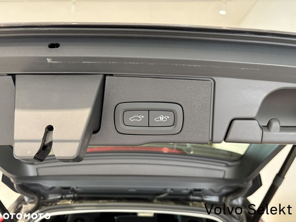 Volvo XC 60 - 30