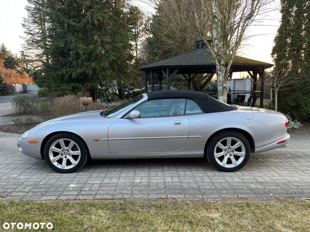 Jaguar XK8 Cabriolet - 1