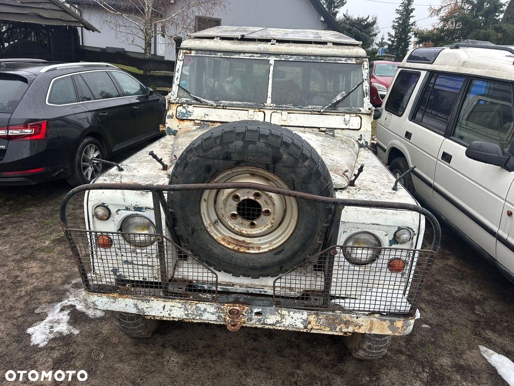 Land Rover Defender - 2