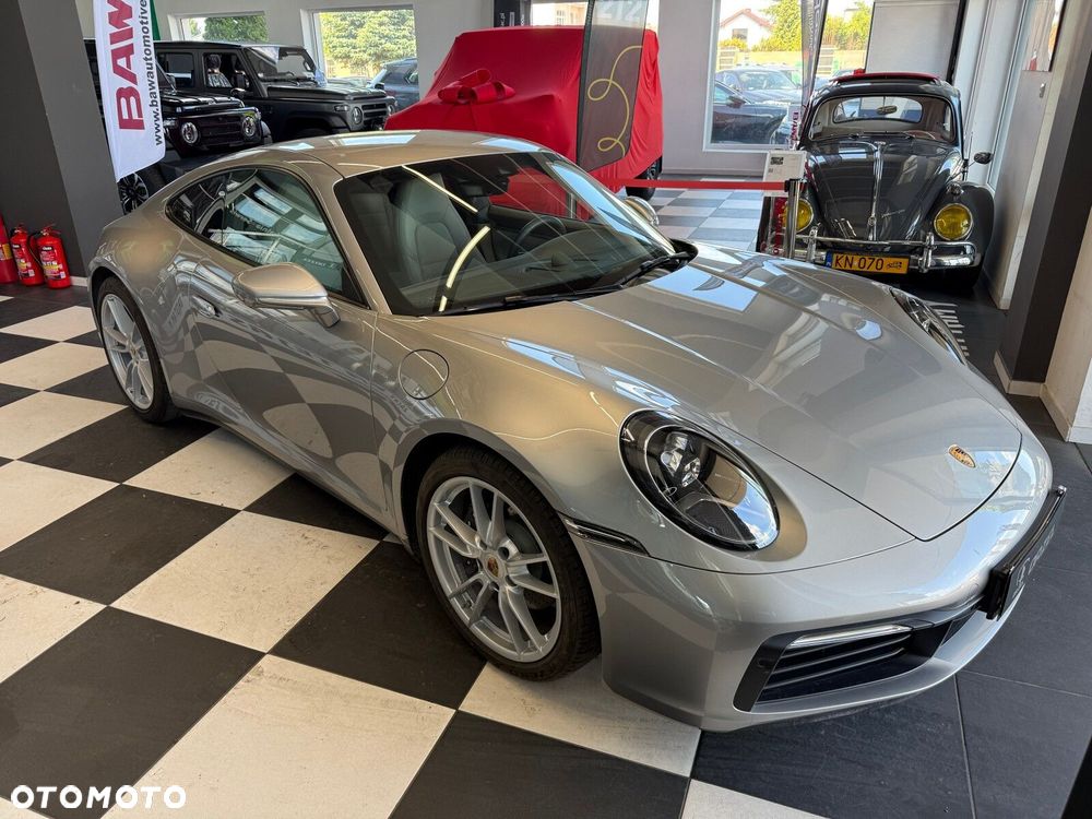 Porsche 911 - 4
