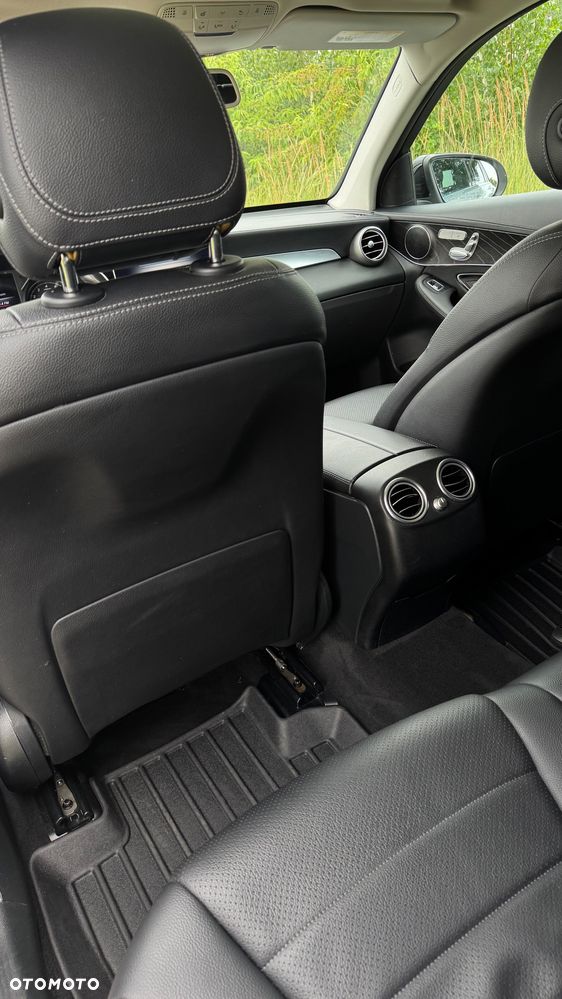 Mercedes-Benz GLC 300 4-Matic - 8