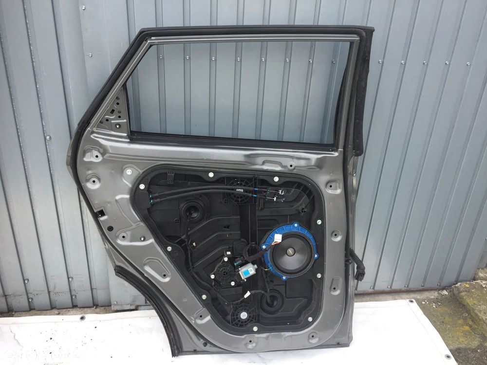 HYUNDAI TUCSON 19R DRZWI LEWE TYŁ - 2