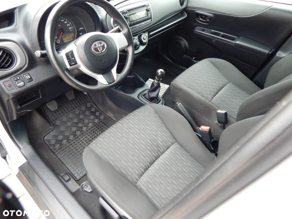 Toyota Yaris 1.33 Sol - 15