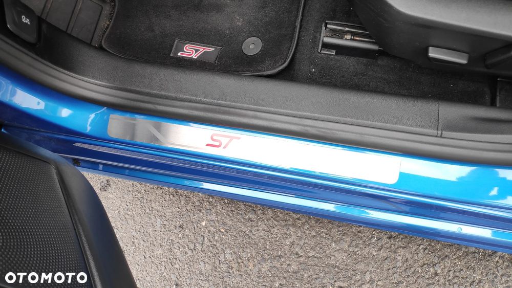 Ford Focus 1.0 EcoBoost ST-Line - 8