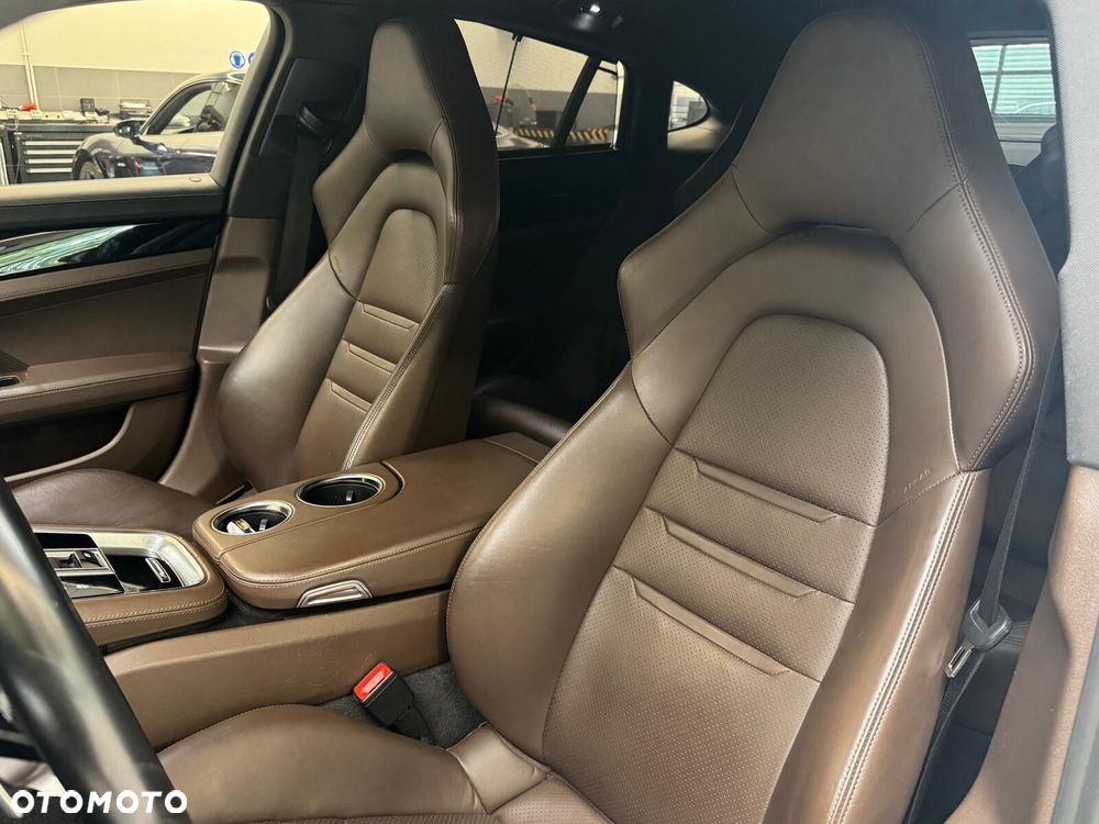 Porsche Panamera - 14
