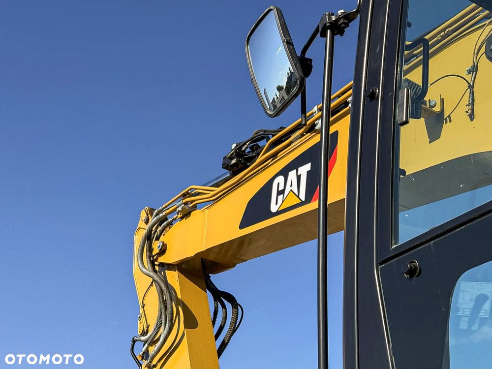 Caterpillar 313 FL 14,2T - 13