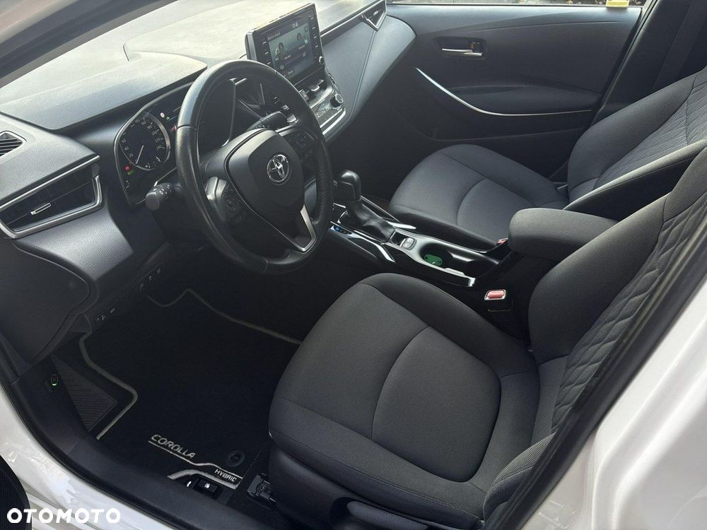 Toyota Corolla 1.8 Hybrid Comfort - 10