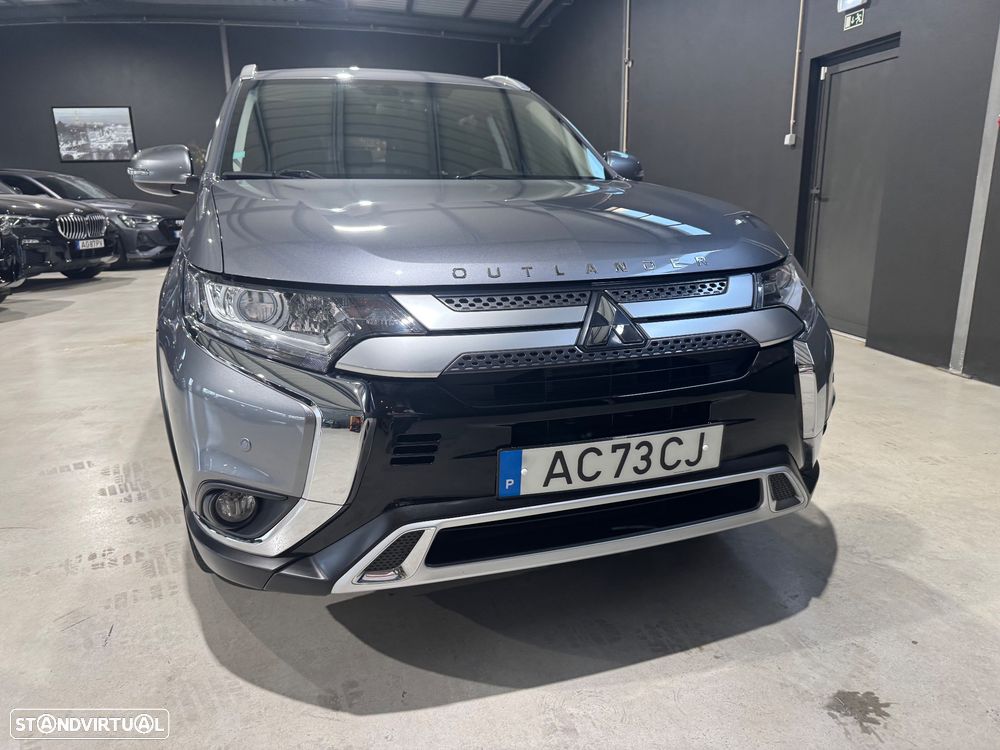 Mitsubishi Outlander 2.0 Kaiteki CVT - 2