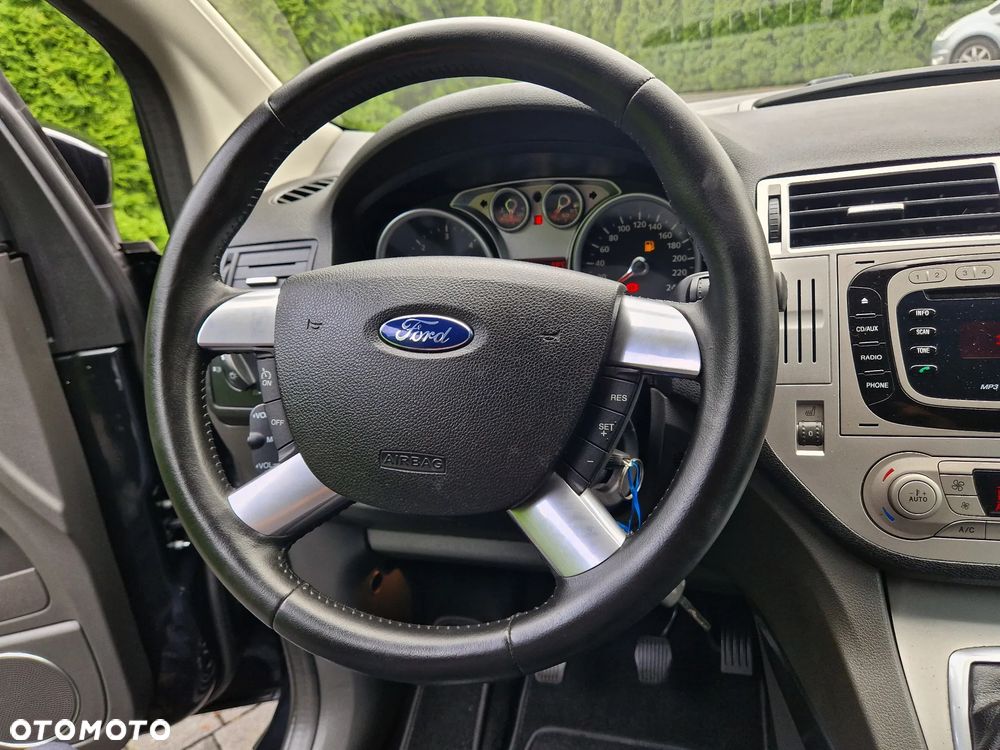 Ford Kuga 2.0 TDCi 4WD Titanium Plus - 27