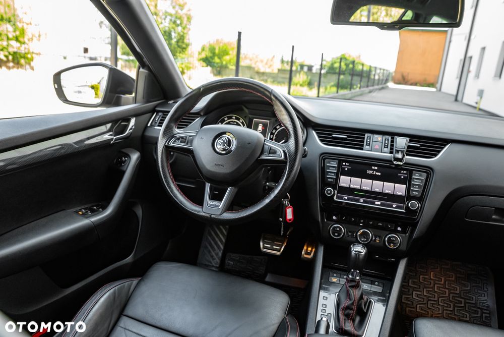 Skoda Octavia 2.0 TSI (Green tec) DSG RS - 22