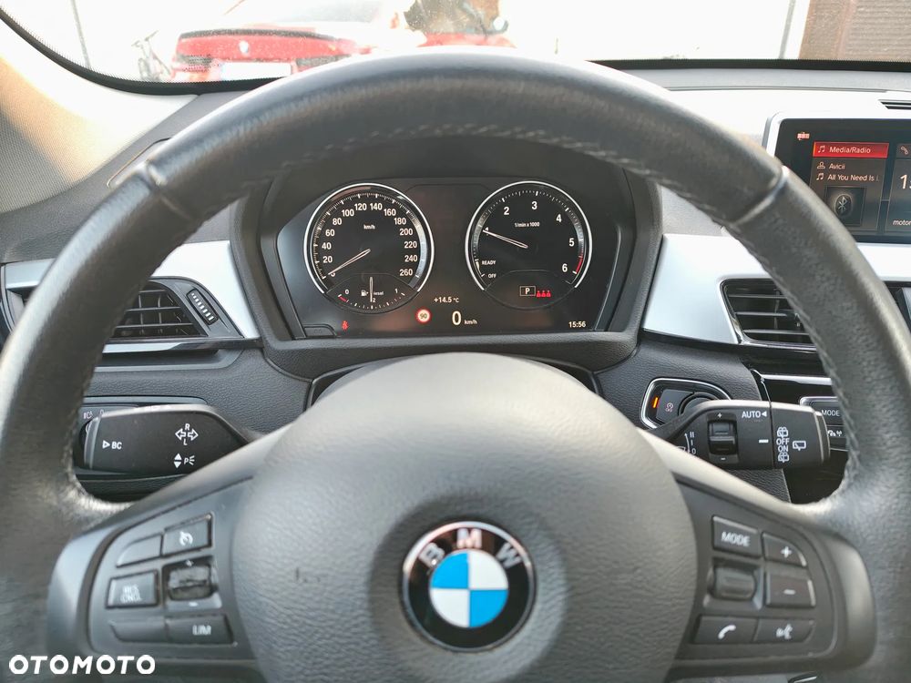BMW X1 sDrive16d - 11