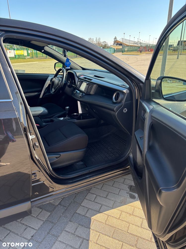 Toyota RAV4 - 11
