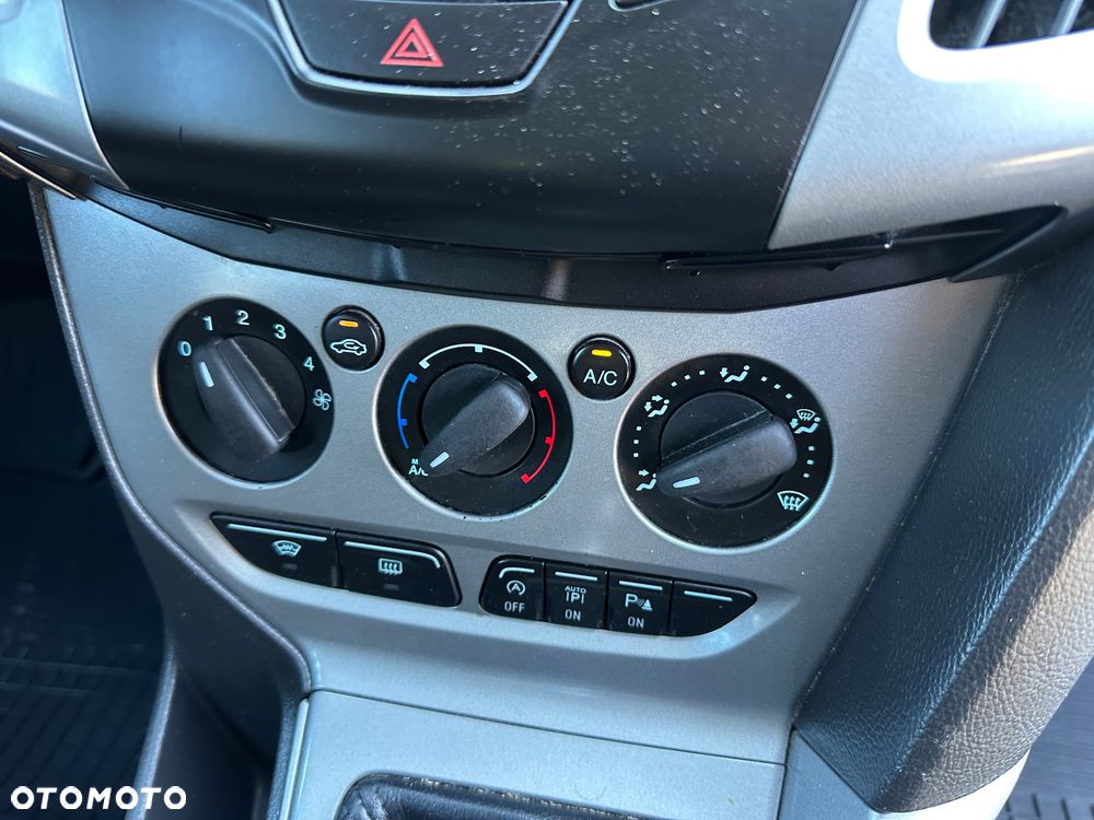 Ford Focus 1.6 TDCi DPF Trend - 6