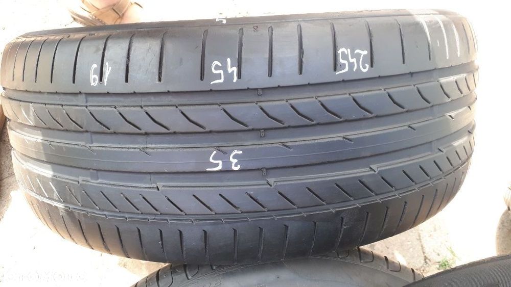 Continental 245/45/19 nr 35