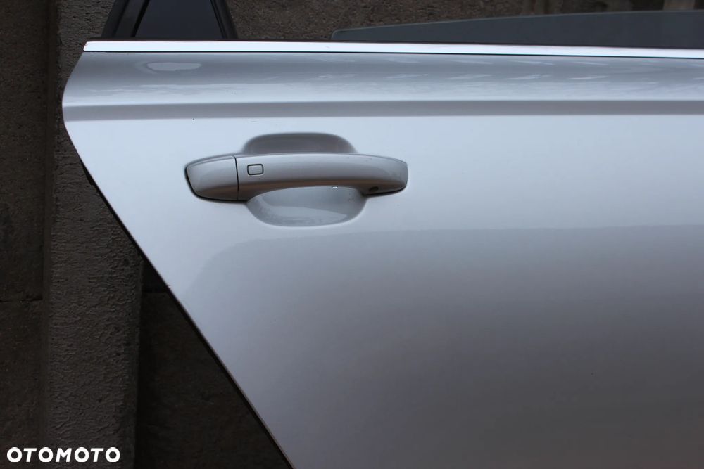 DRZWI PRZEDNIE TYLNE PRAWE AUDI A6 C7 AVANT LY5Q 2015 - 31