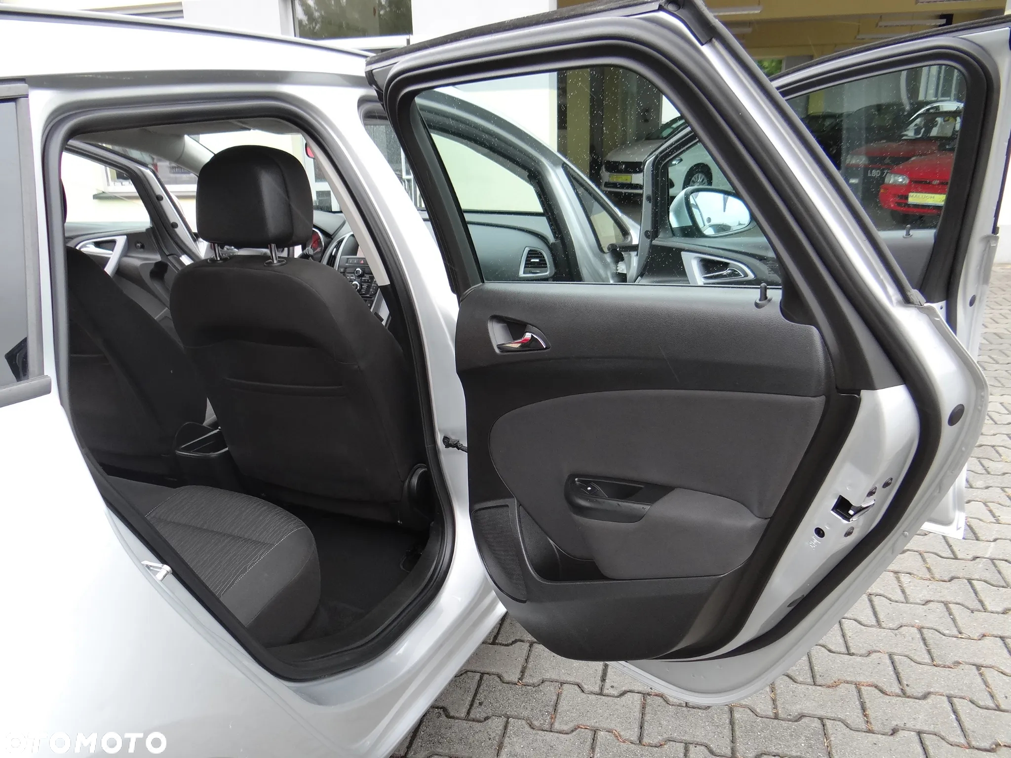 Opel Astra 1.4 Turbo Cosmo - 34