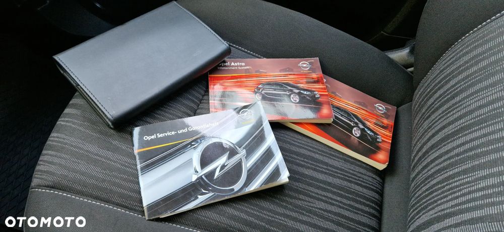 Opel Astra - 16