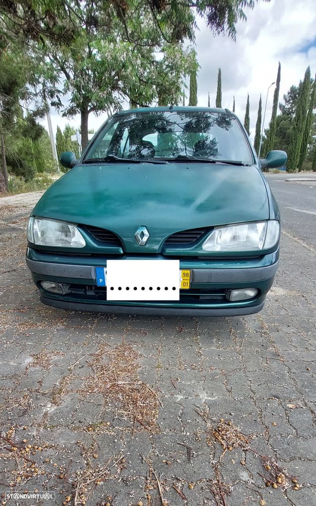 Renault Mégane - 10