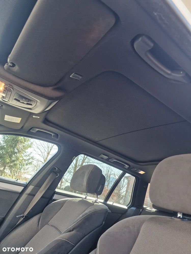 BMW Seria 5 520d - 24