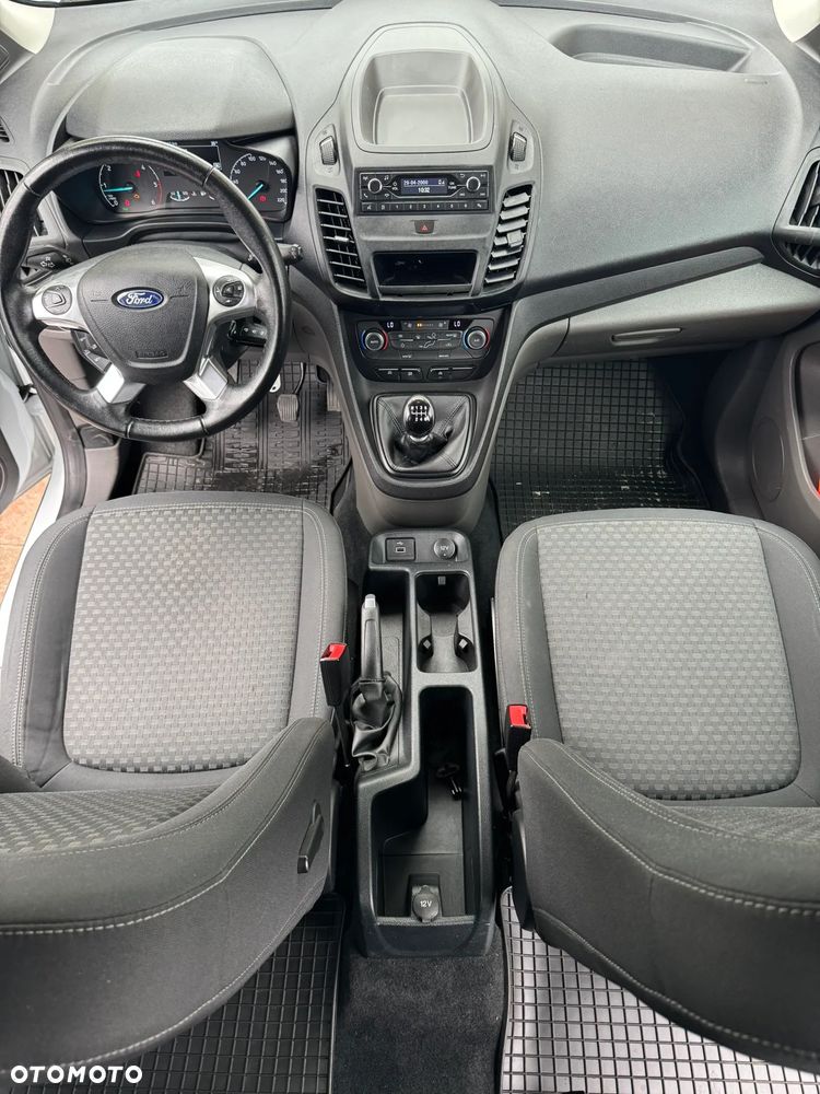 Ford Transit Connect - 13
