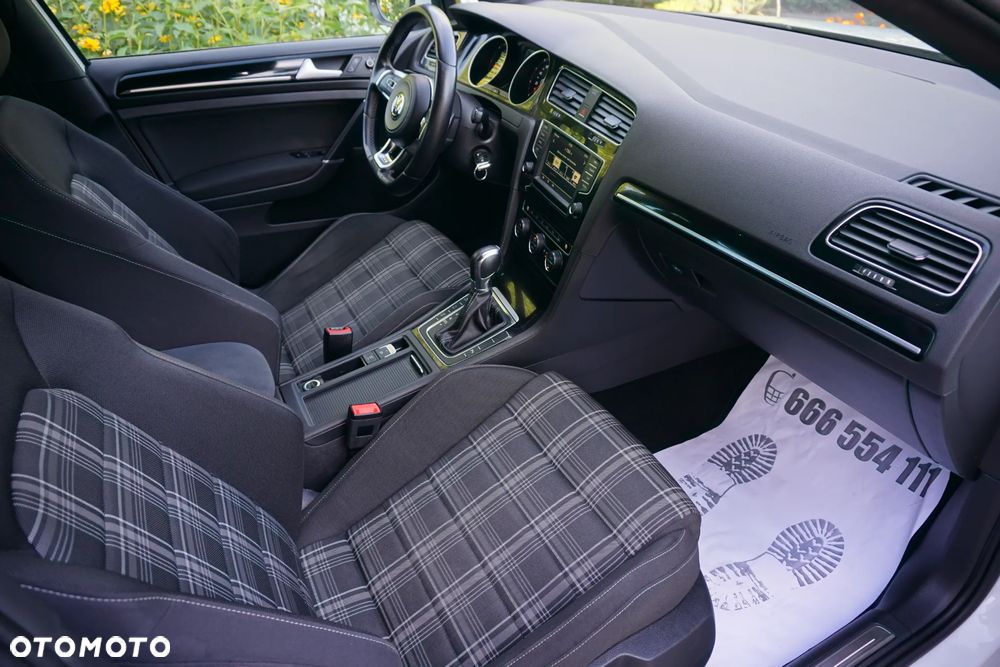 Volkswagen Golf VII 2.0 TDI BMT GTD DSG - 10