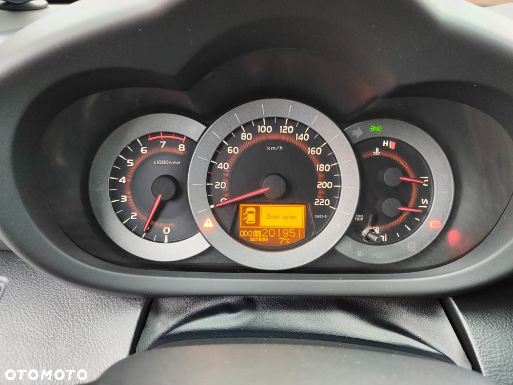 Toyota RAV4 2.0 VVT-i 2010 - 15