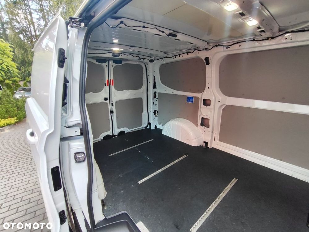 Ford Transit Custom - 37