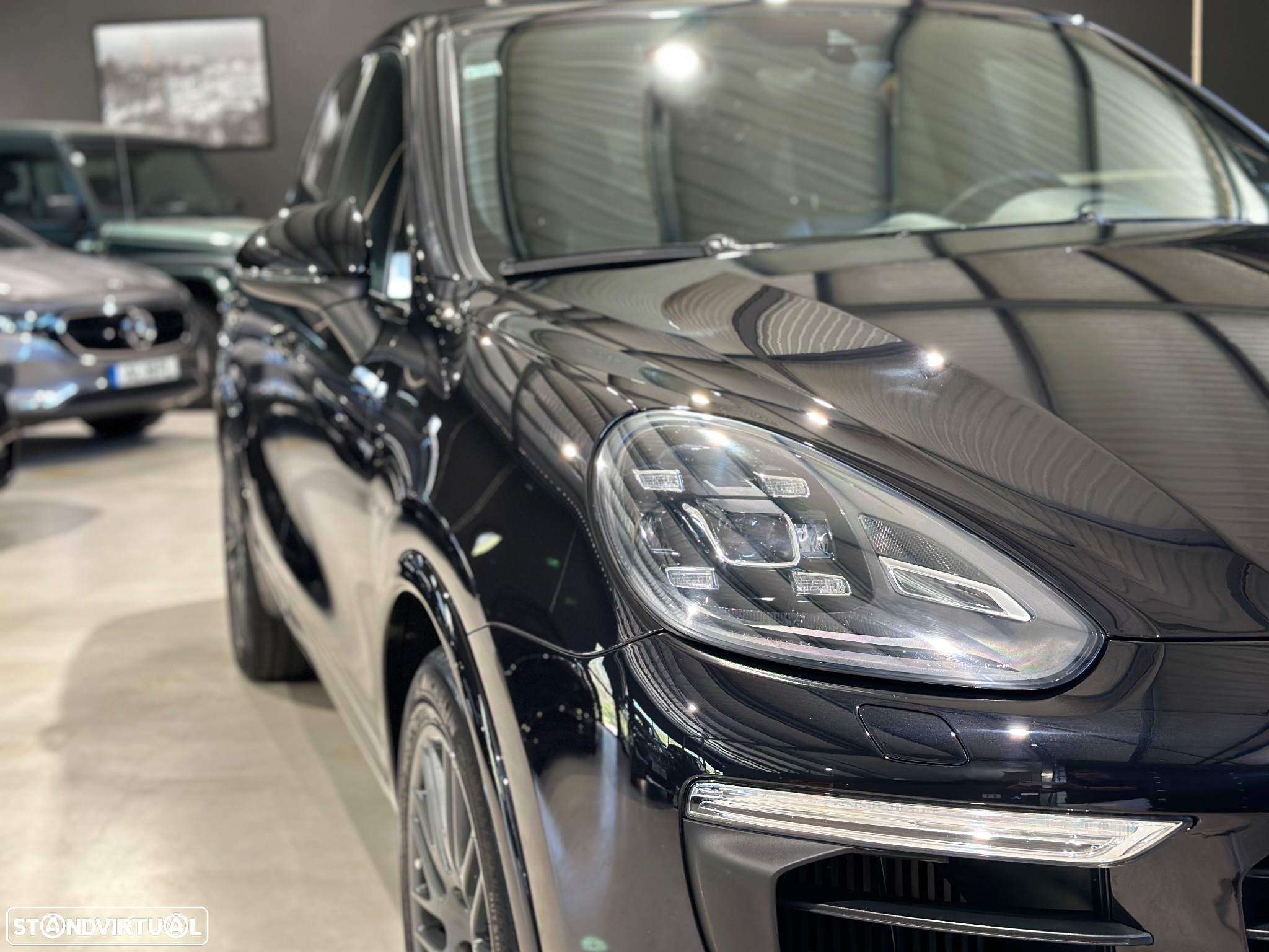 Porsche Cayenne Platinum Edition - 17