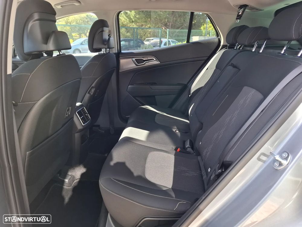 Kia Sportage 1.6 T-GDI Drive - 28