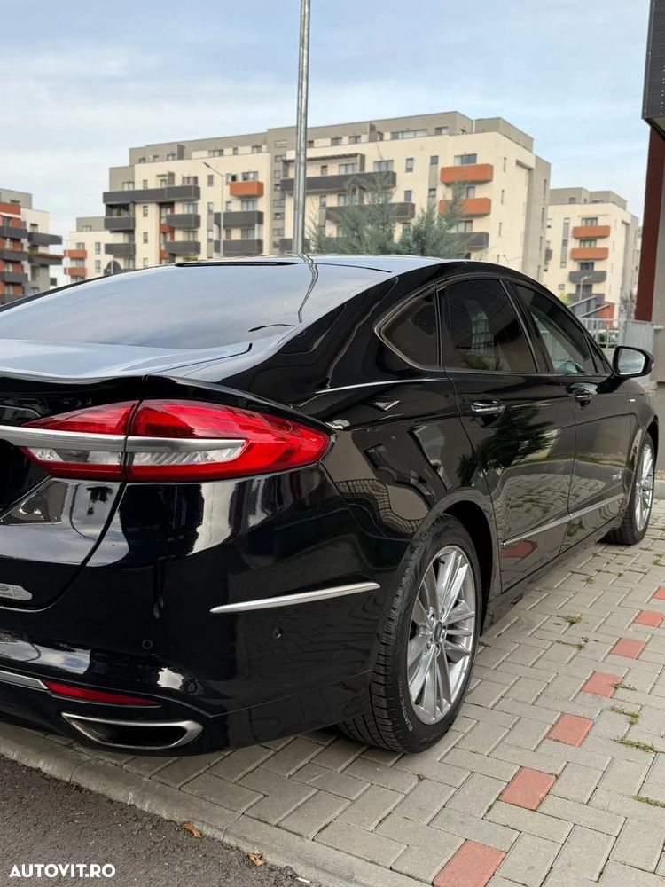 Ford Mondeo 2.0 HEV Vignale - 11