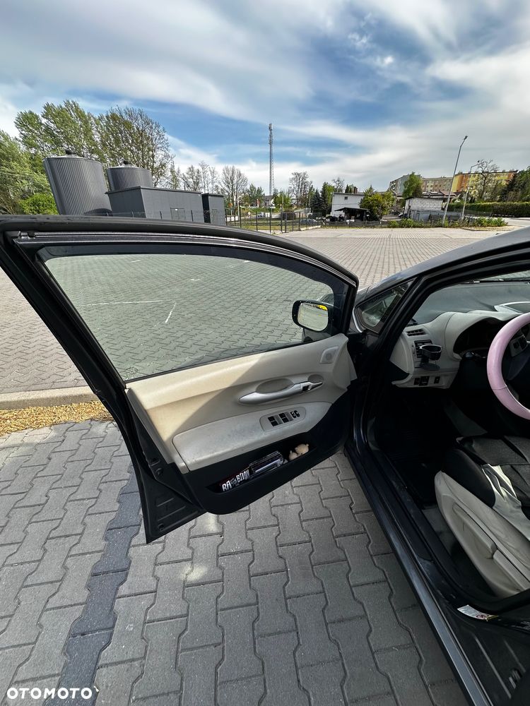 Toyota Auris 2.0 D-4D Sol - 32