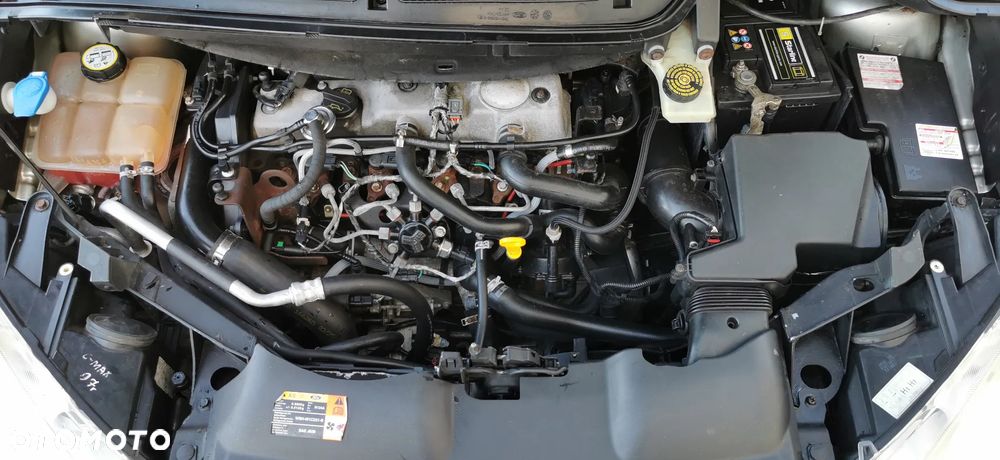 Ford Focus C-Max 1.8 TDCi Ghia - 20