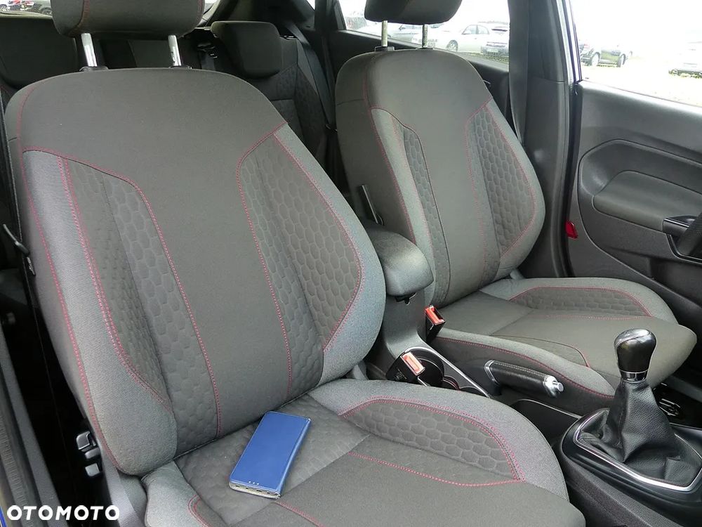 Ford Fiesta 1.0 EcoBoost STart-Stop ST-LINE - 27